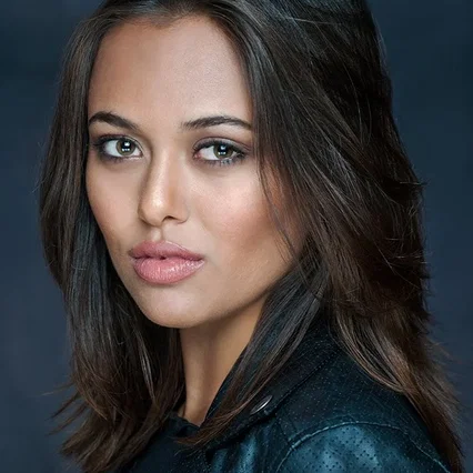  Soma Bhatia