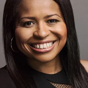 Photo star :  Courtney Kemp Agboh