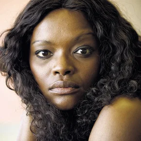 Photo star :  Kuli Roberts
