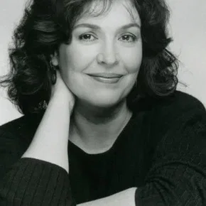 Photo star :  Polly Adams