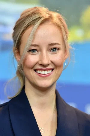  Izel Bezuidenhout