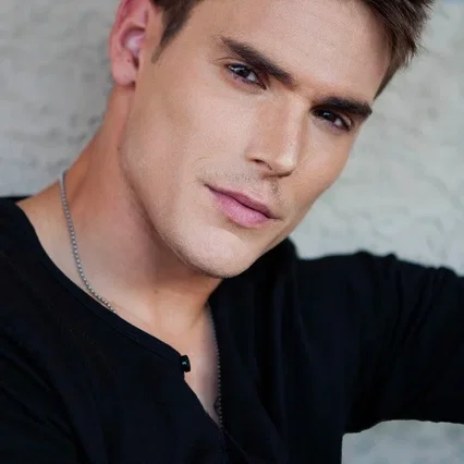  Mark Grossman