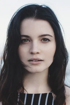  Meganne Young photo