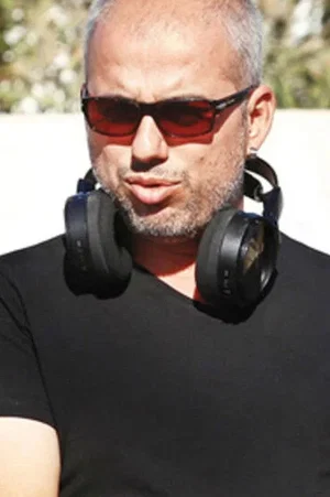  Mehmet Ada Öztekin photo