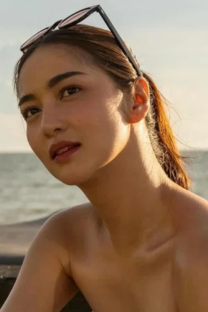  Charlie Dizon