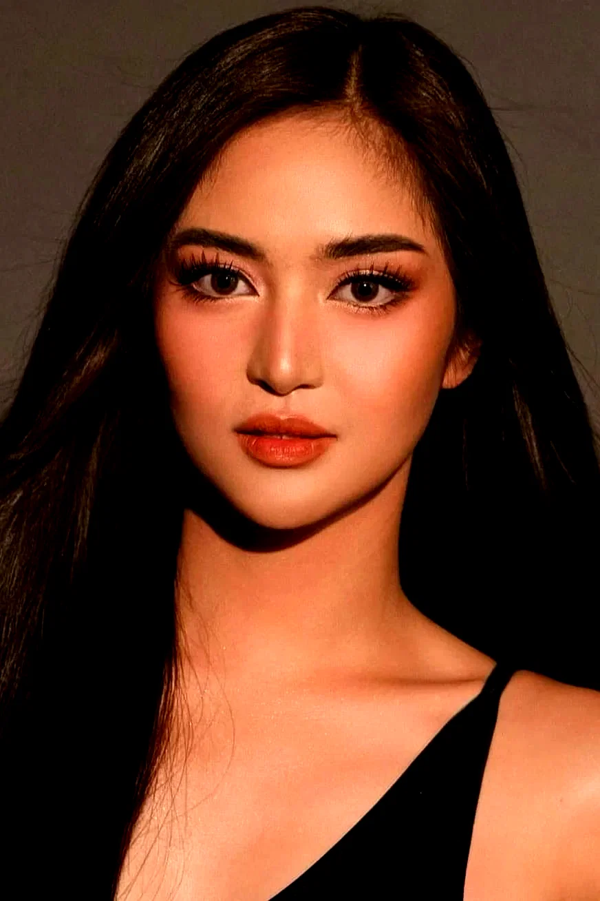  Charlie Dizon