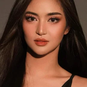 Photo star :  Charlie Dizon