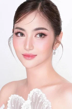  Charlie Dizon