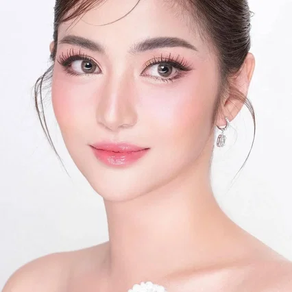  Charlie Dizon