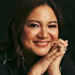 Photo star :  Antoinette Jadaone