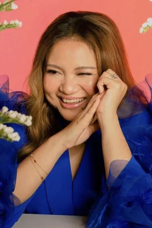  Antoinette Jadaone