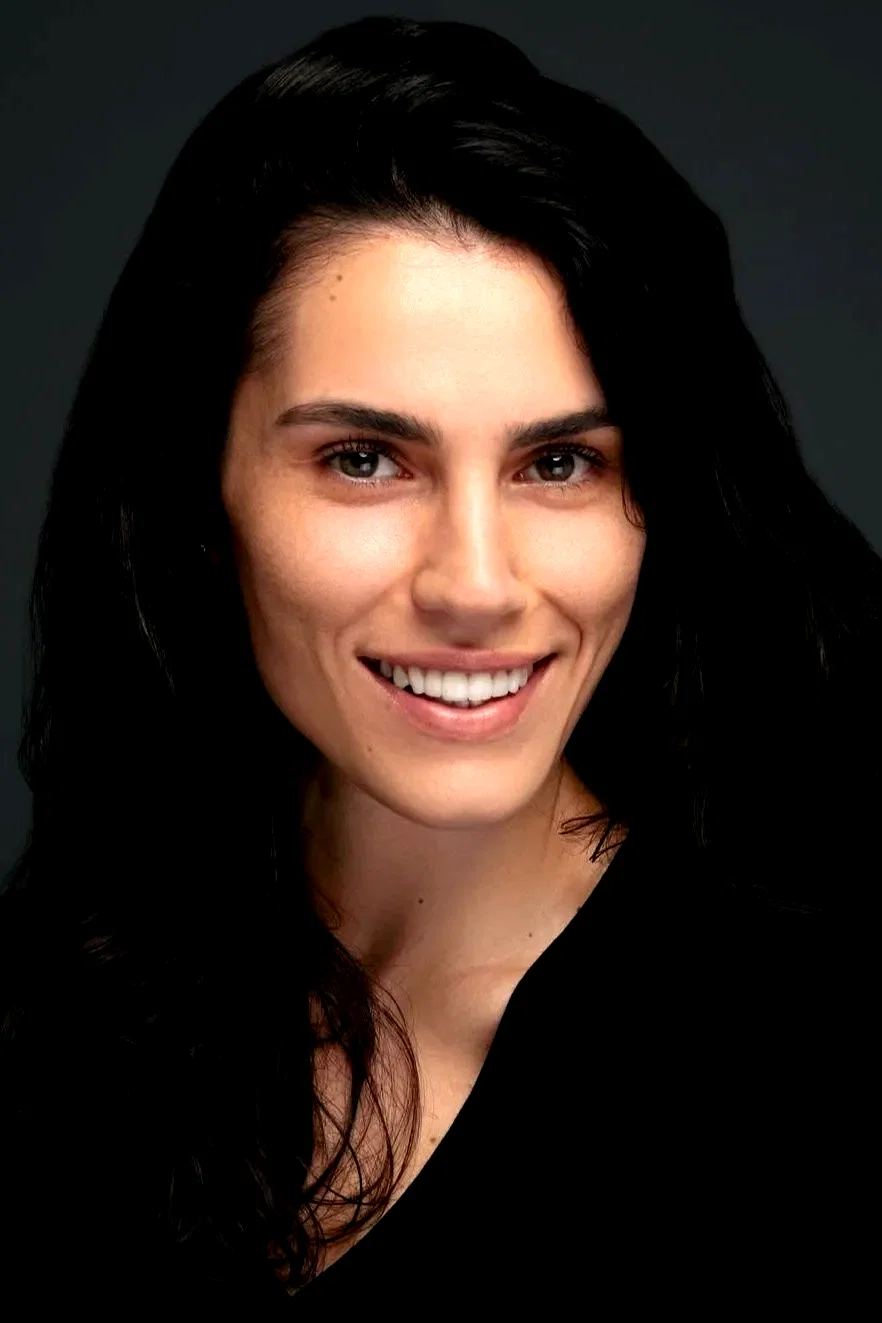  Serenay Aktaş