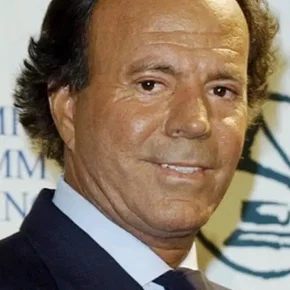 Photo star :  Julio Iglesias