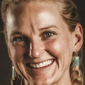 Photo star :  Emmy Harrington