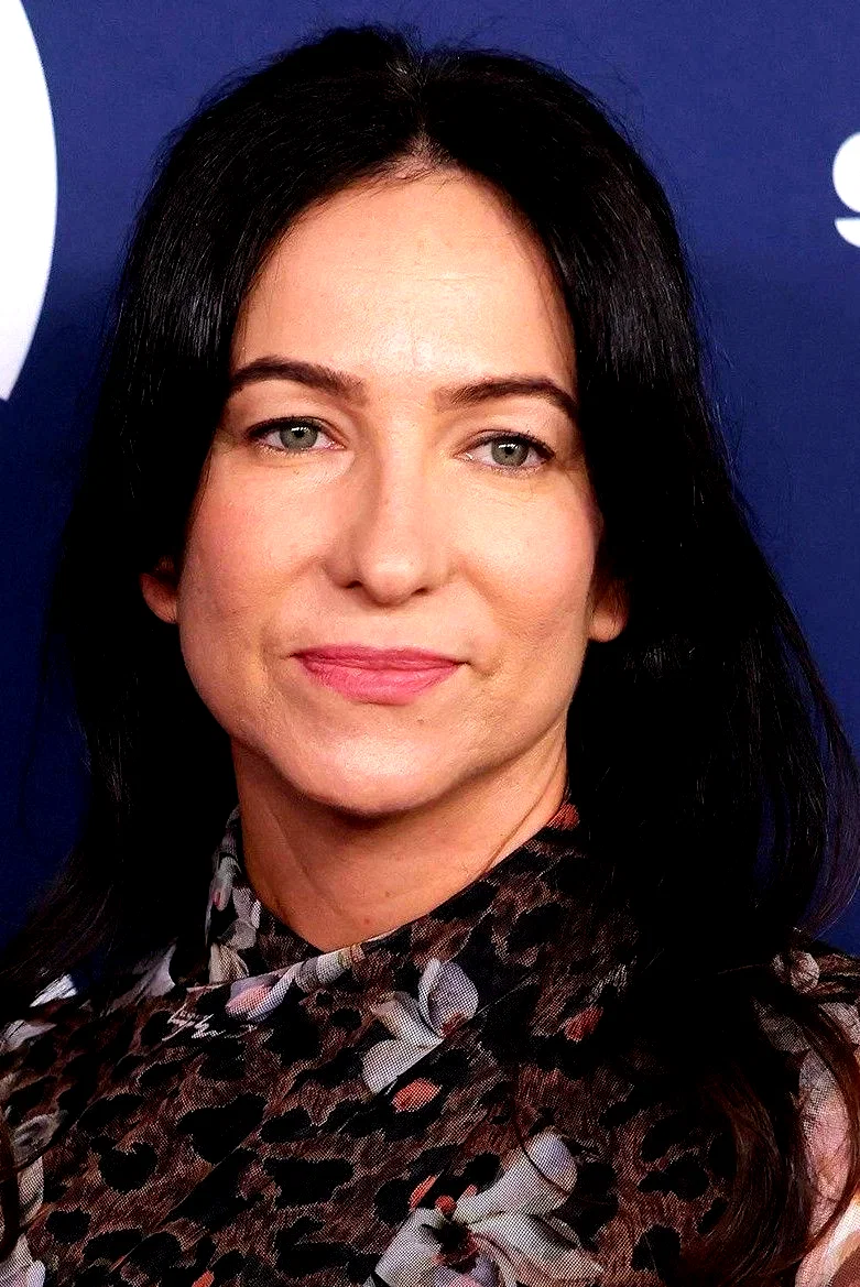  Allyce Ozarski