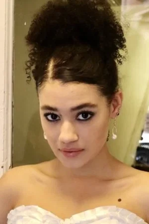 Alicia Crowder photo