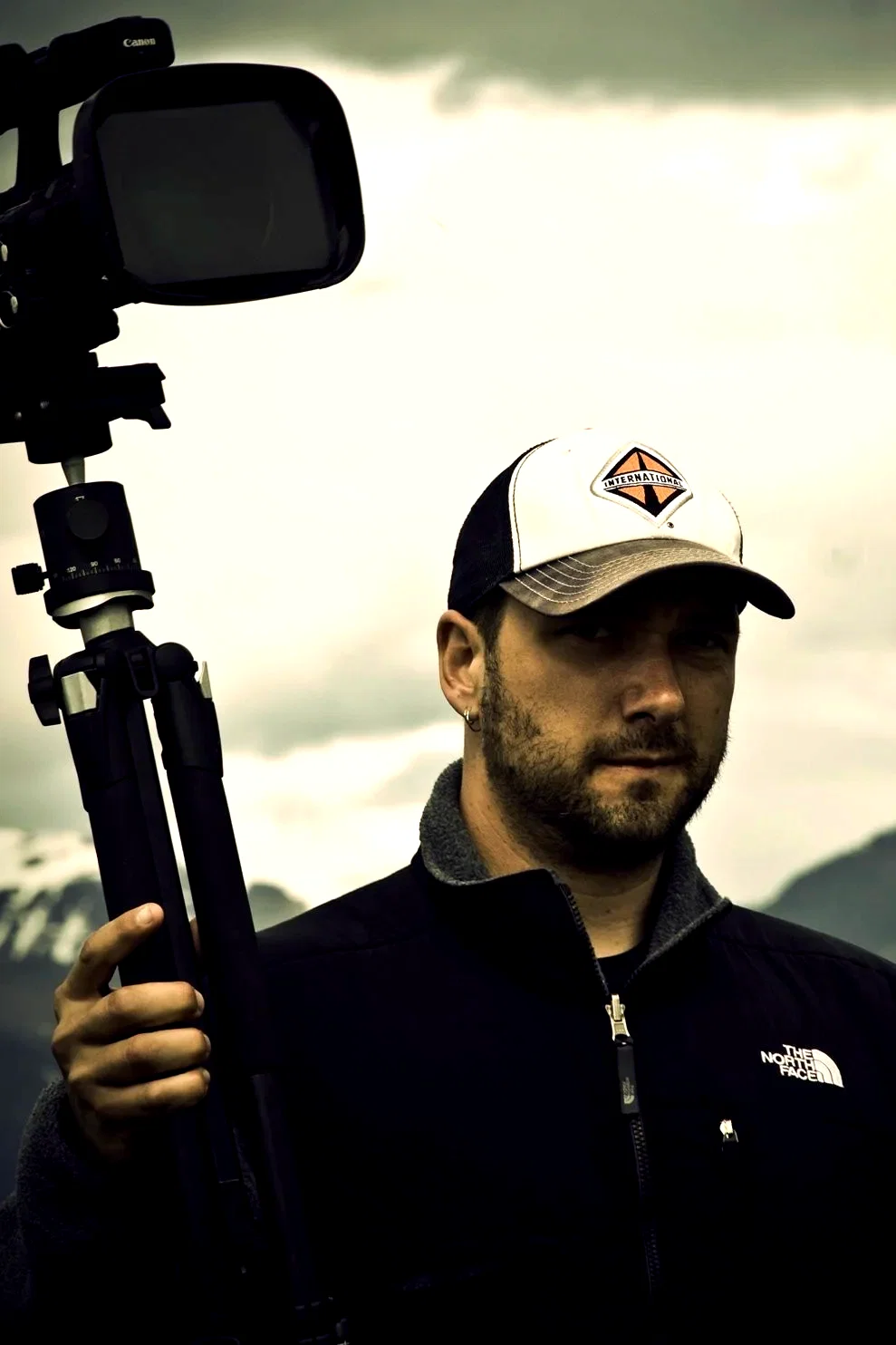  Josh Logan