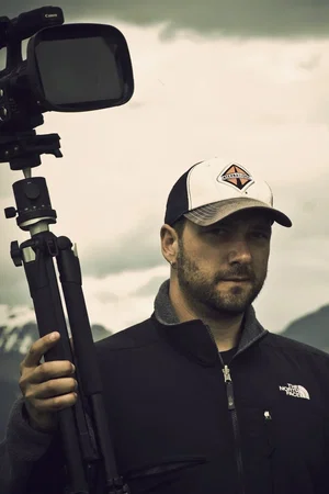  Josh Logan photo