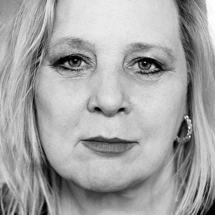 Esther Gronenborn