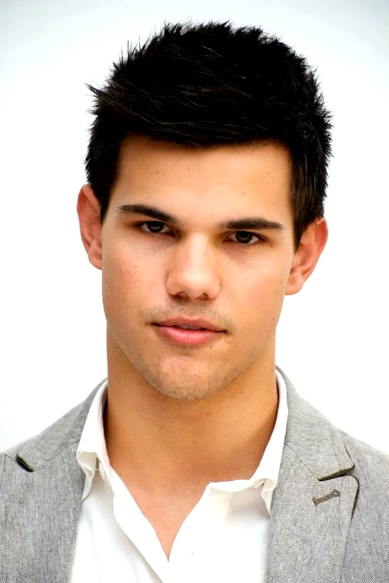 Taylor Lautner