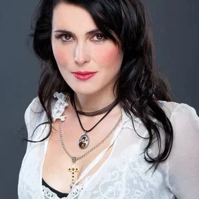 Photo star :  Sharon den Adel