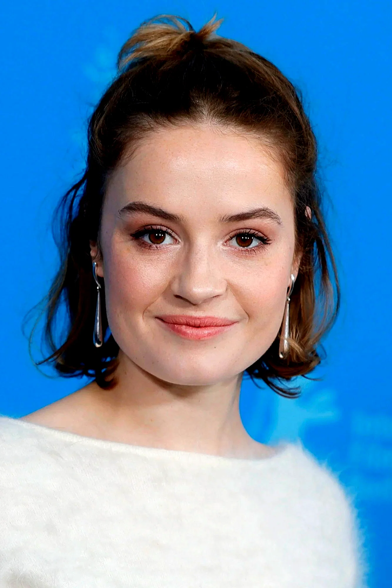  Ella Øverbye