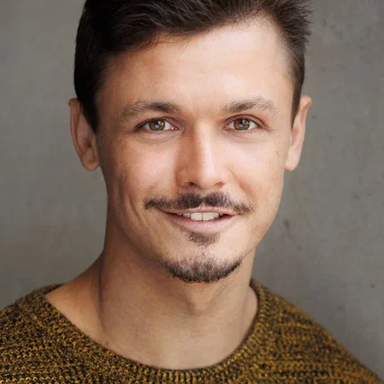  Adam Golledge