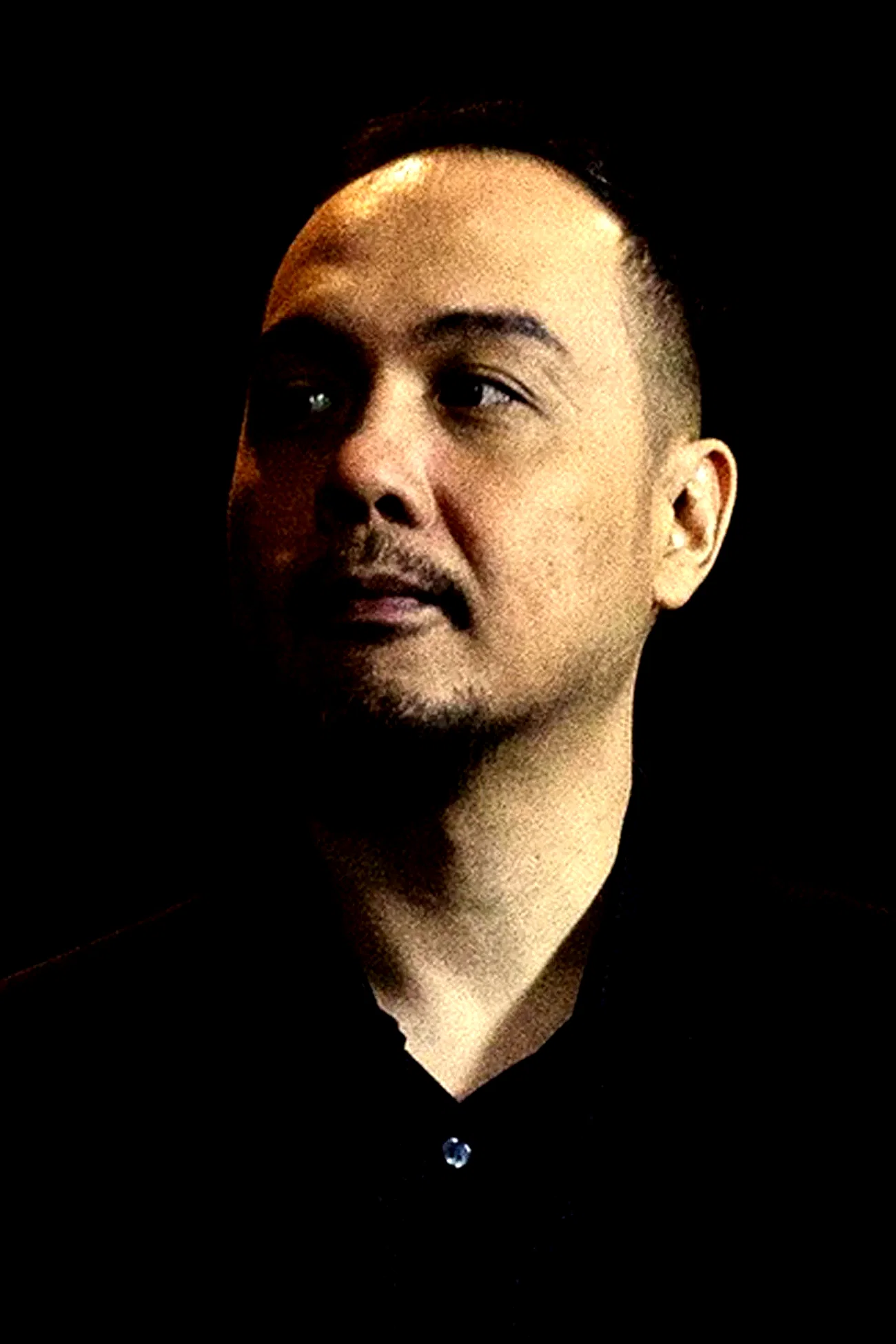  Jerrold Tarog