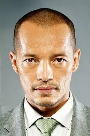  Arthur Acuña