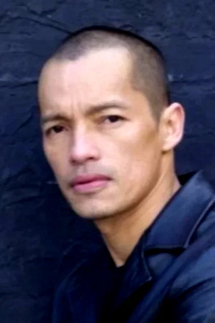  Arthur Acuña