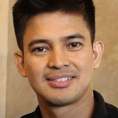  Jason Abalos