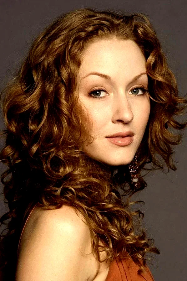  Jennifer Ferrin