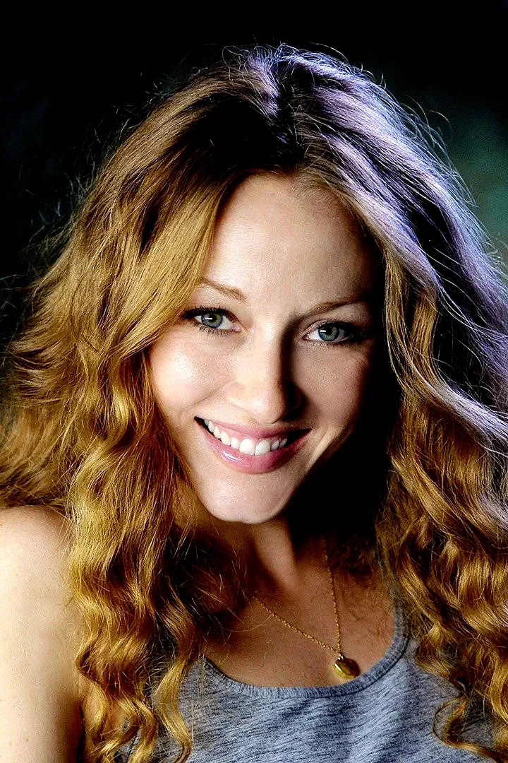  Jennifer Ferrin