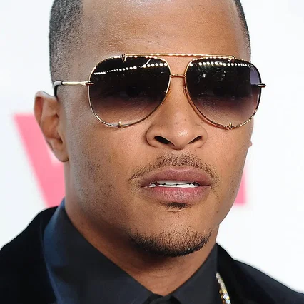  T.I.