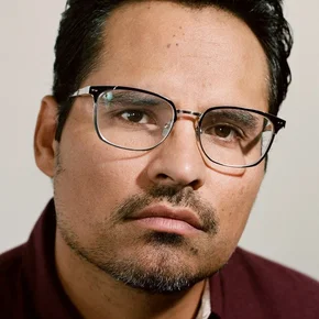 Photo star : Michael Peña
