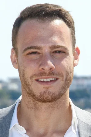 Kerem Bursin photo