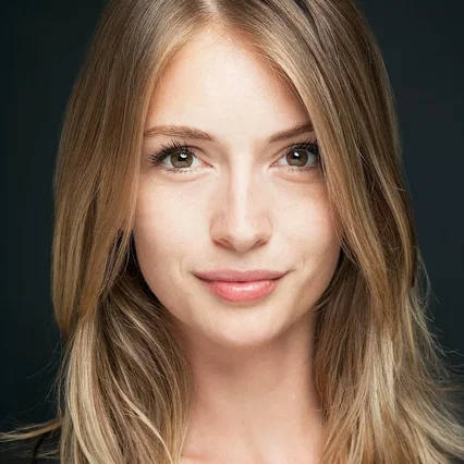  Yasemin Kay Allen