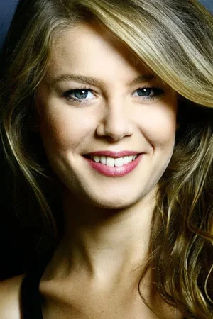  Burcu Biricik photo