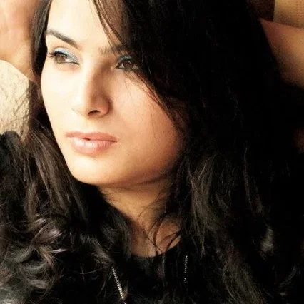  Tanya Abrol