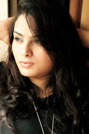 Tanya Abrol photo