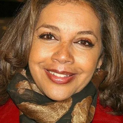  Neema Barnette