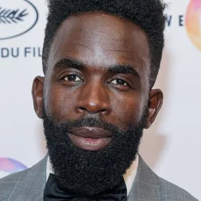 Photo star :  Jimmy Akingbola
