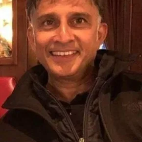 Photo star :  Sanjay Swaroop