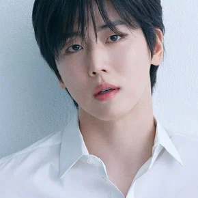 Photo star :  Jung Eui-jae