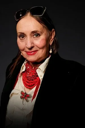  Лариса Кадочникова