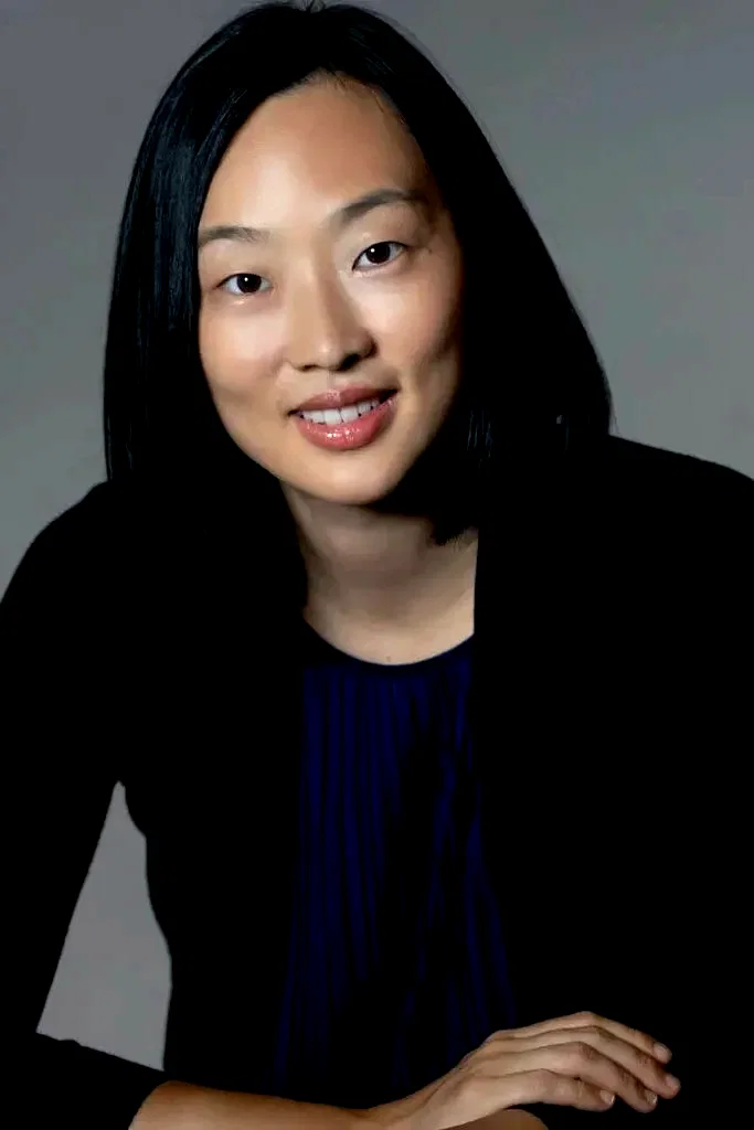  Joyce Yung