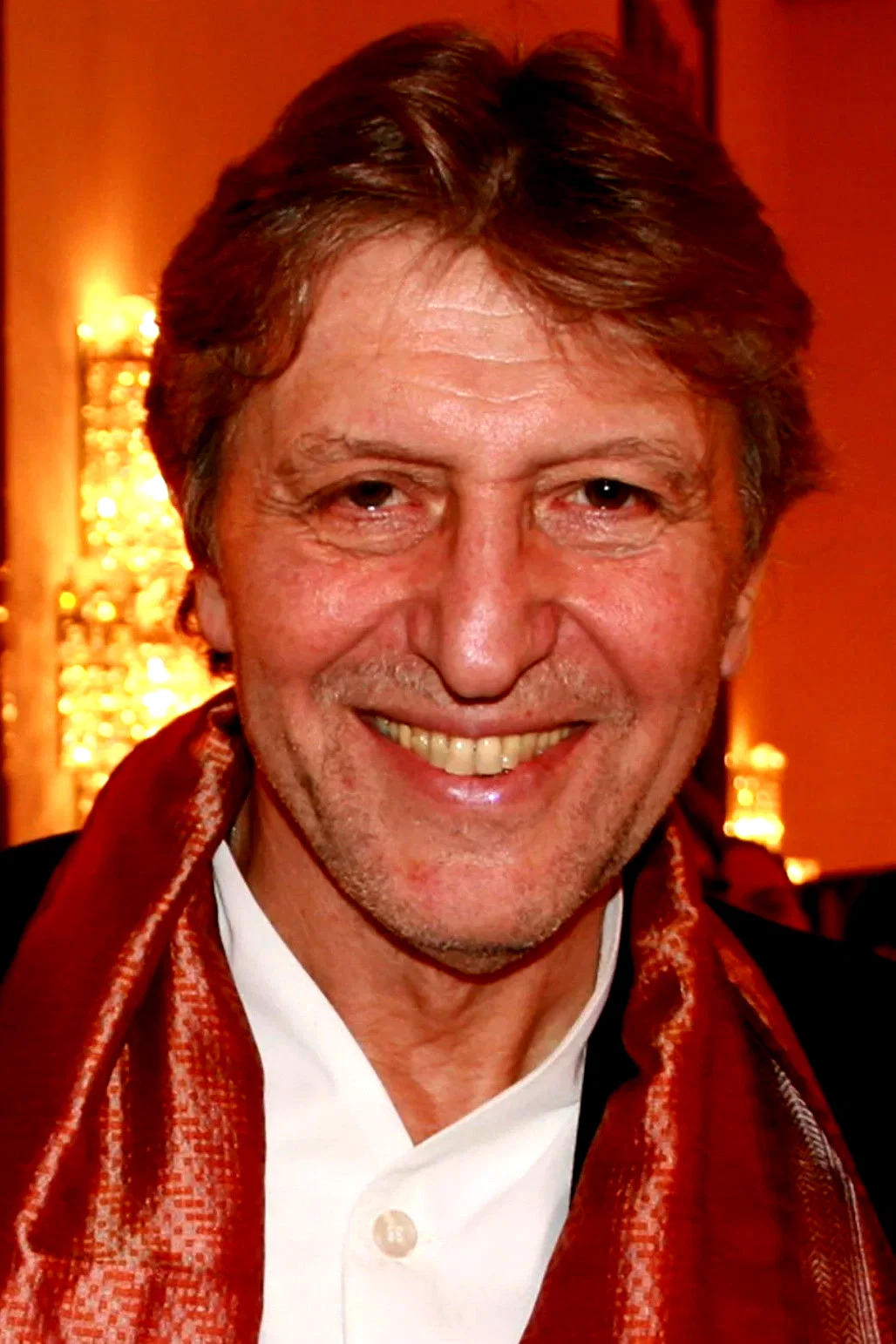  Andrei Serban