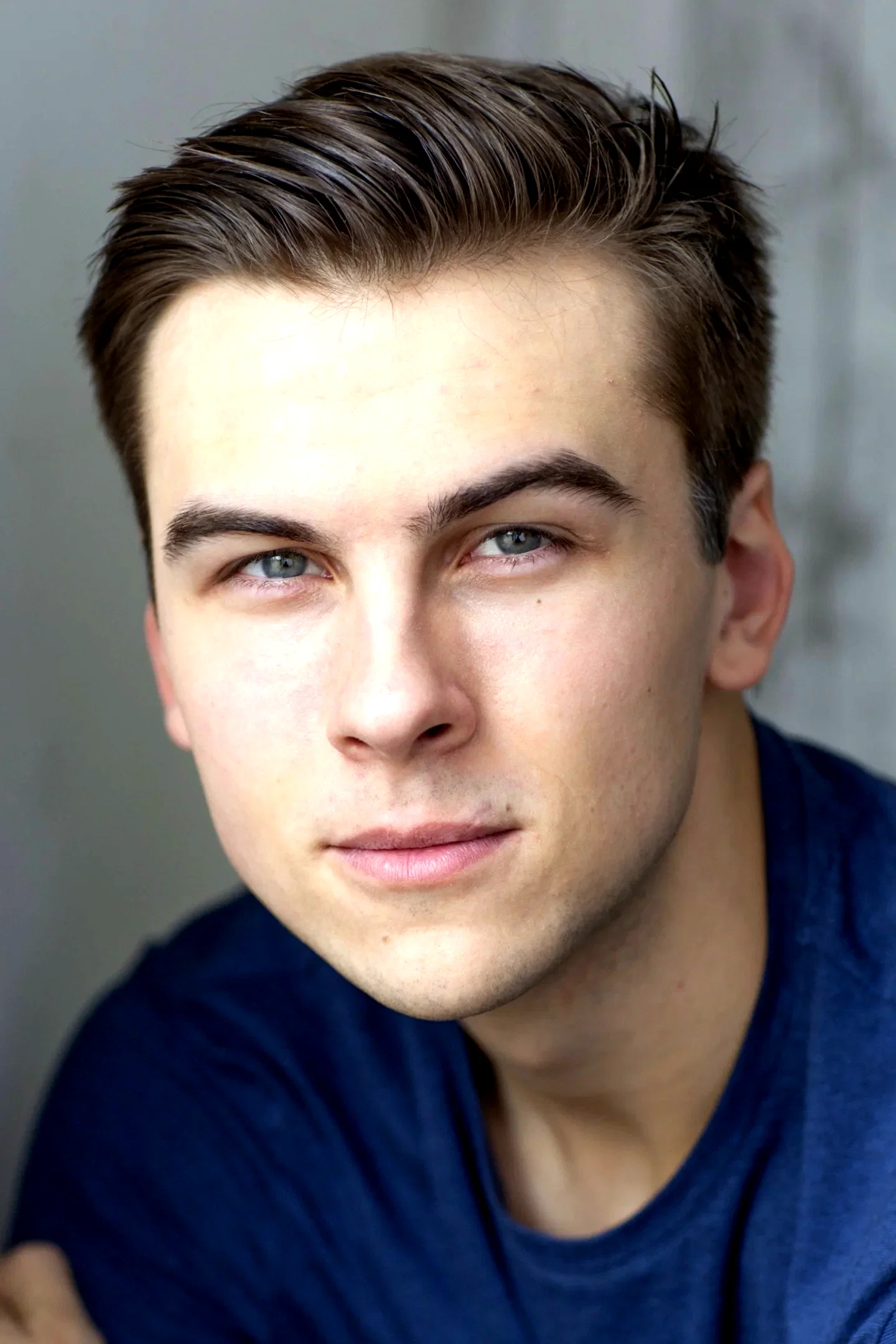  Sasha Kuznetsov