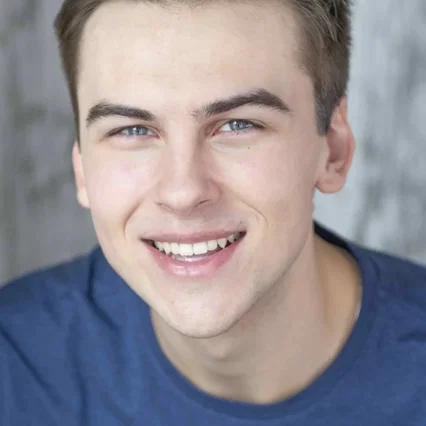  Sasha Kuznetsov