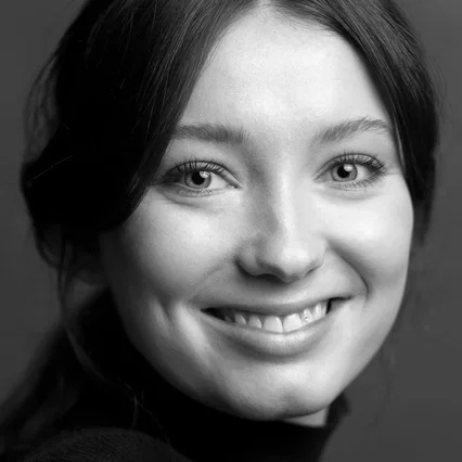  Nikki Hanseblad